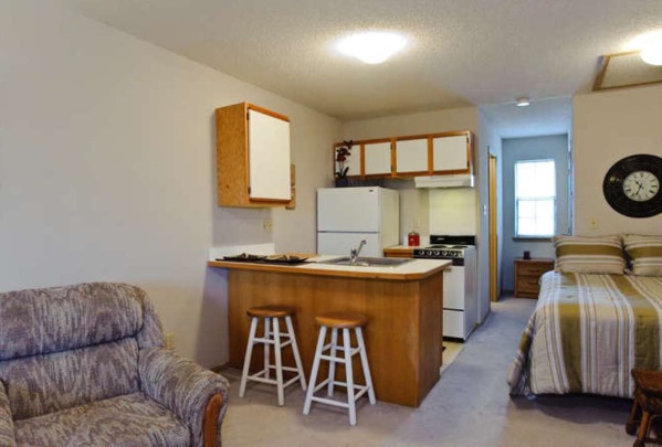 campus studio apartments - pierce properties nwa