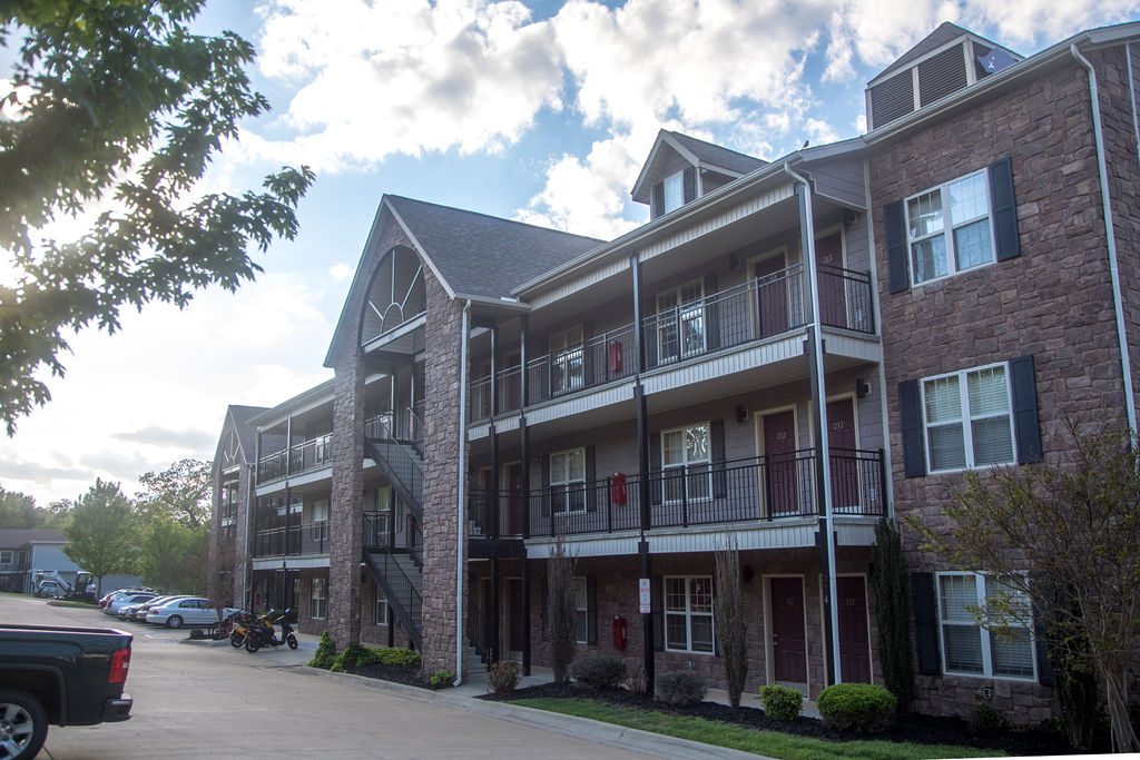 College North Apartments Fayetteville Ar Pierce